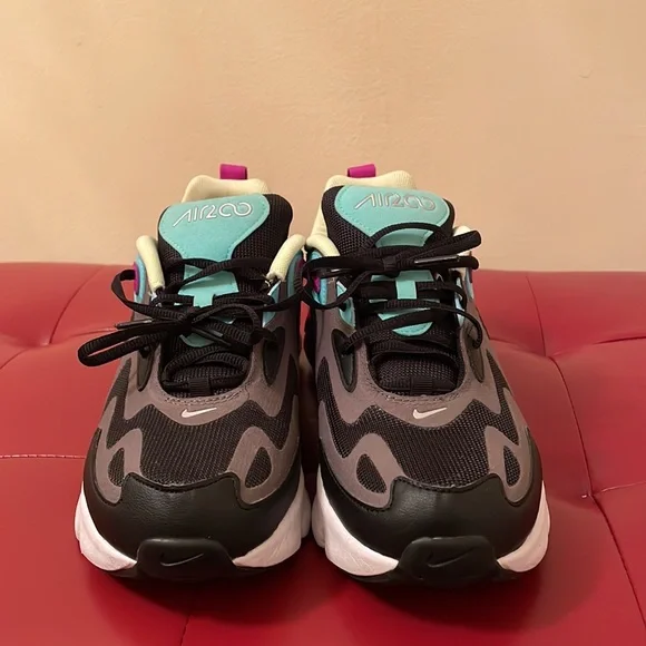 Nike Airmax Women’s 200 - Picture 7 of 7